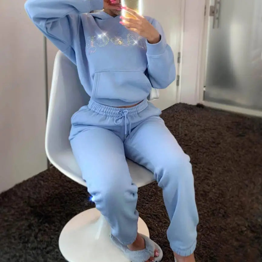Women's Oversized Diamond Tracksuit 2-Piece Set: Hoodie and Jogger Sweatpants Sportswear