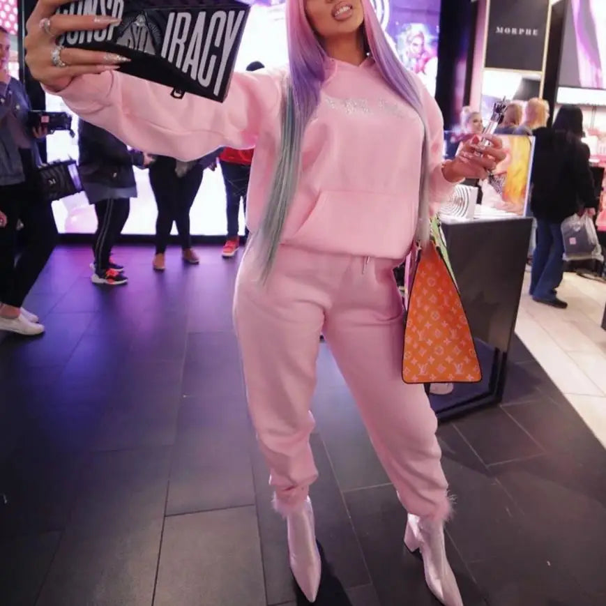 Women's Oversized Diamond Tracksuit 2-Piece Set: Hoodie and Jogger Sweatpants Sportswear